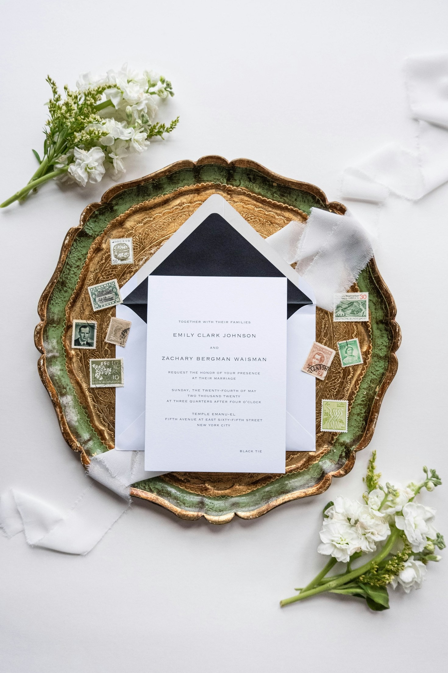 The Art of Calligraphy: Adding Elegance to Occasions